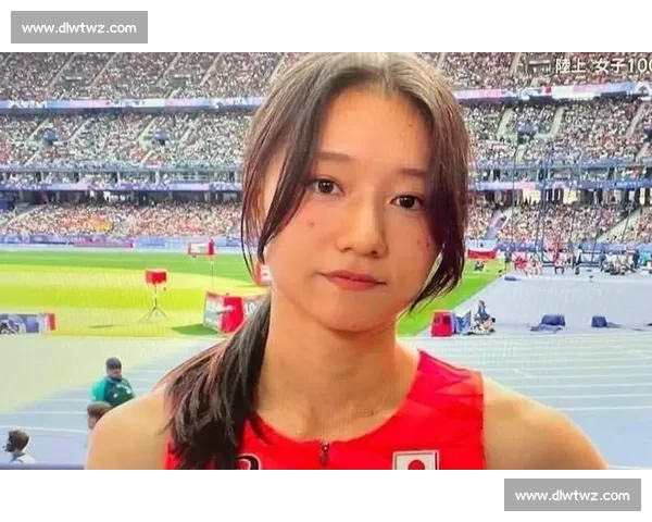 卡里乌斯沙尔克封神后首秀！携田径女神阿丽卡 - 施密特亮相活动